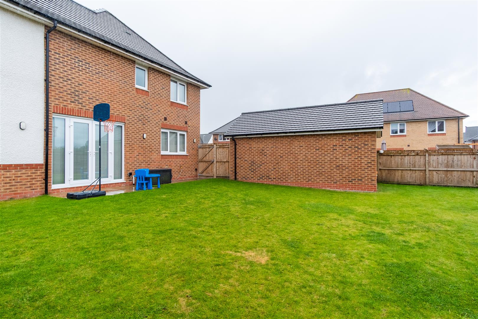 4 bed property in Parkhurst Avenue, Leyland